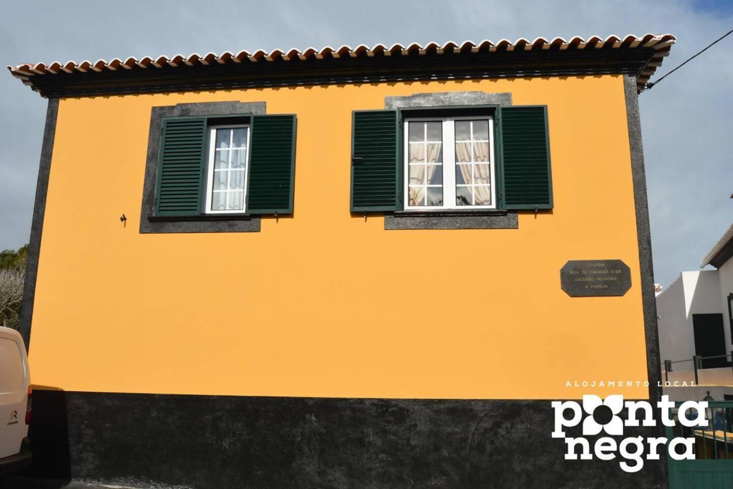 The Emigrant House By Pontanegraazores Biscoitos  エクステリア 写真
